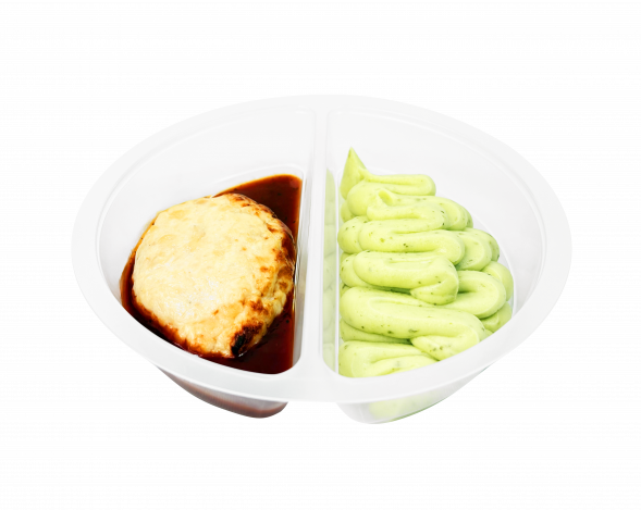Котлетки из курицы с картофельным пюре, базиликом и томатным соусом